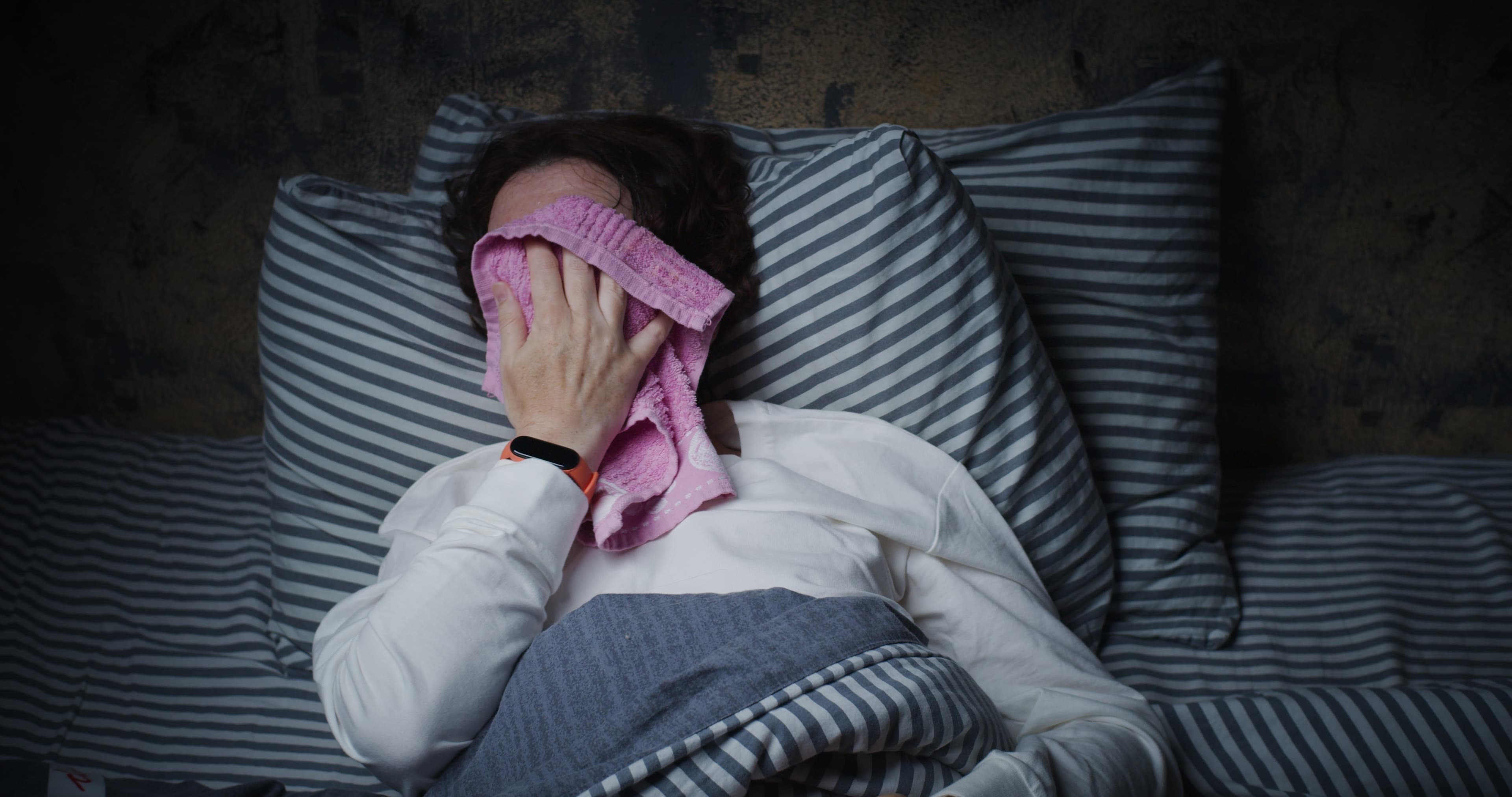 Night Sweats & Menopause: Causes & Relief Tips