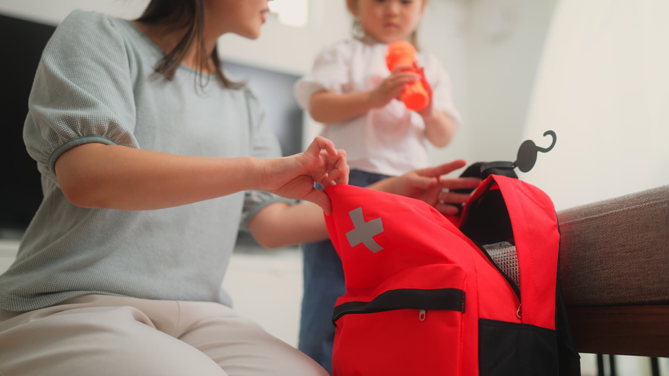 How to Build a Family First-Aid Kit: Doctor’s Checklist