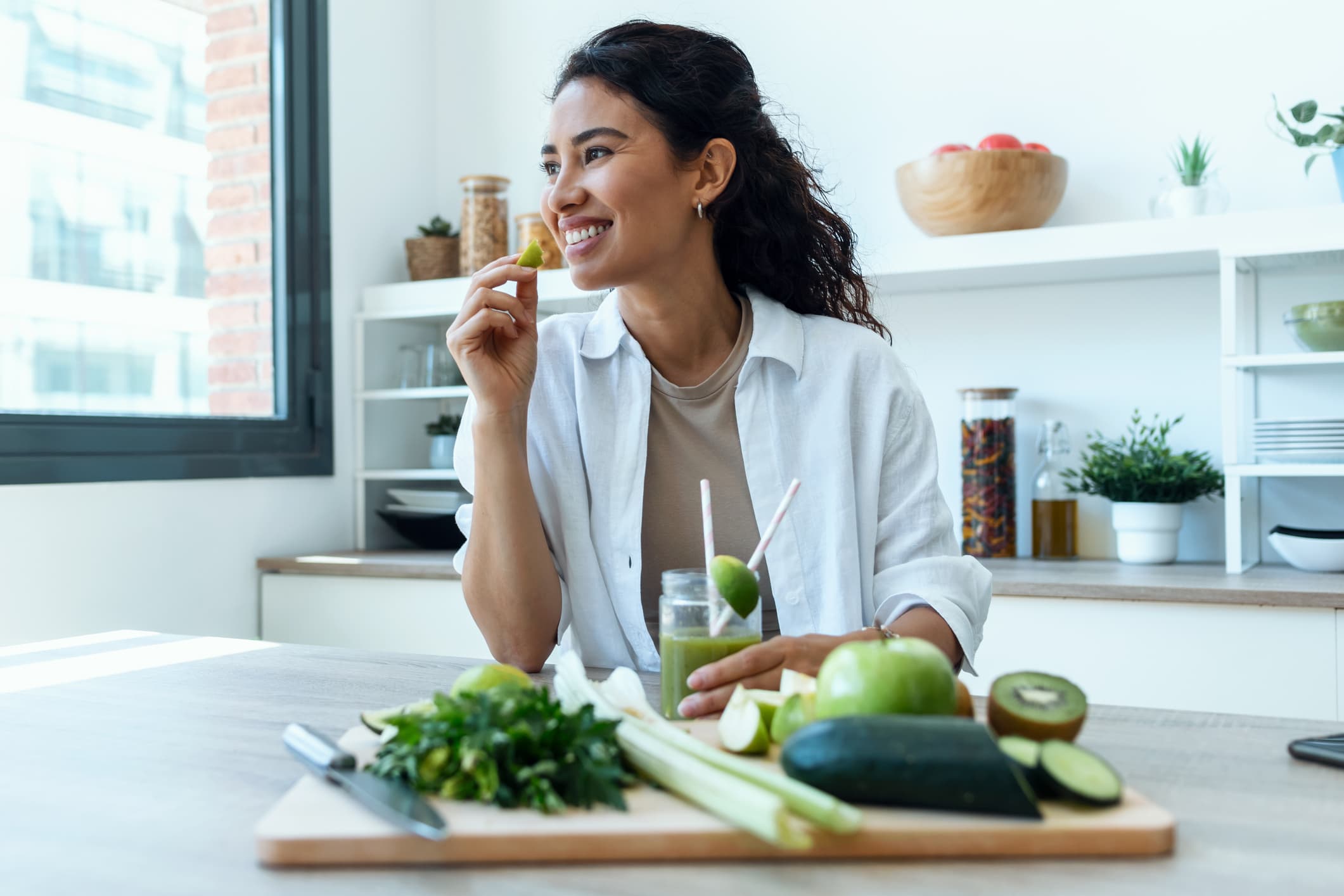 Endometriosis Diet: Foods To Eat and Foods To Limit