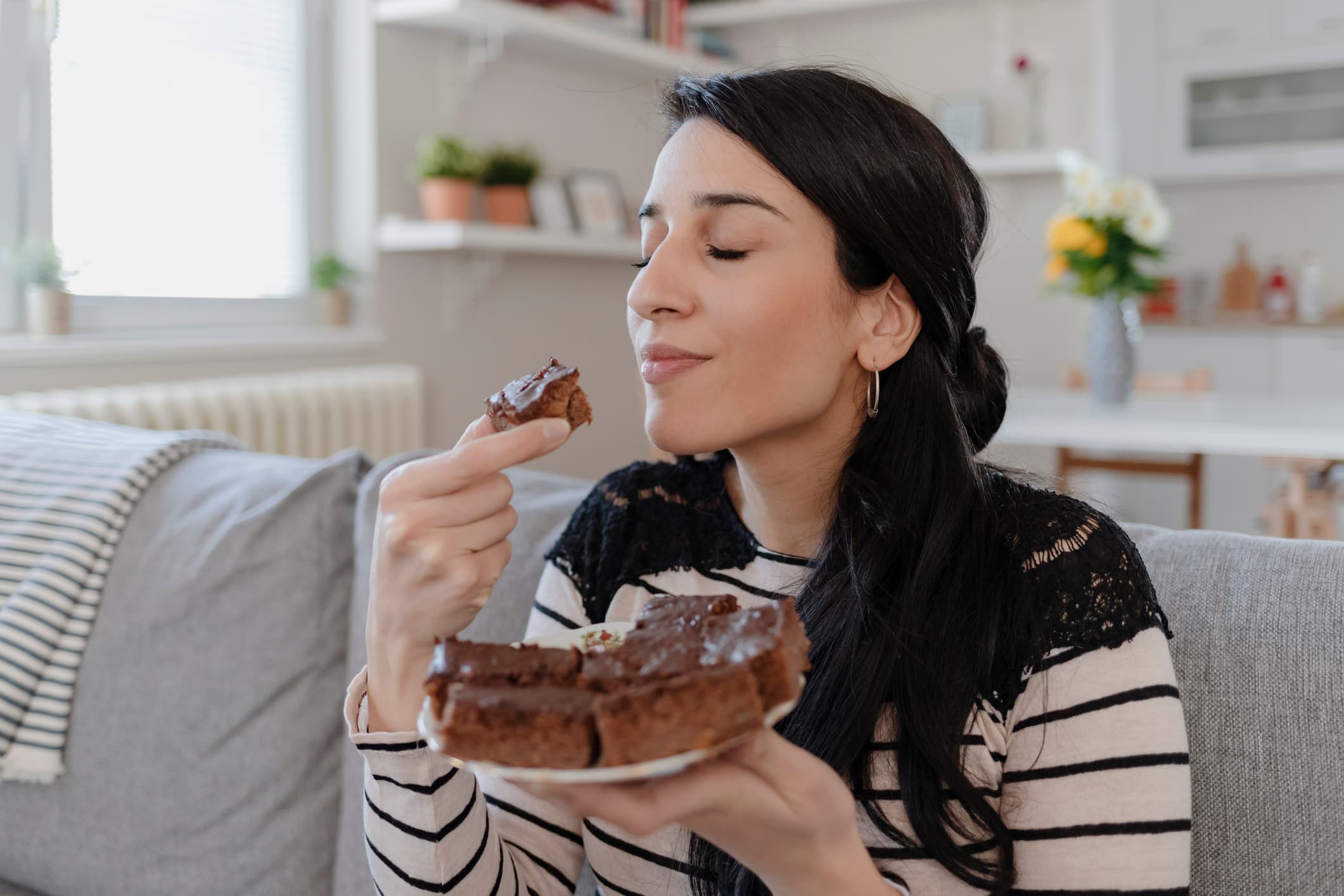 PCOS and Food Cravings: Causes and Tips to Curb Them