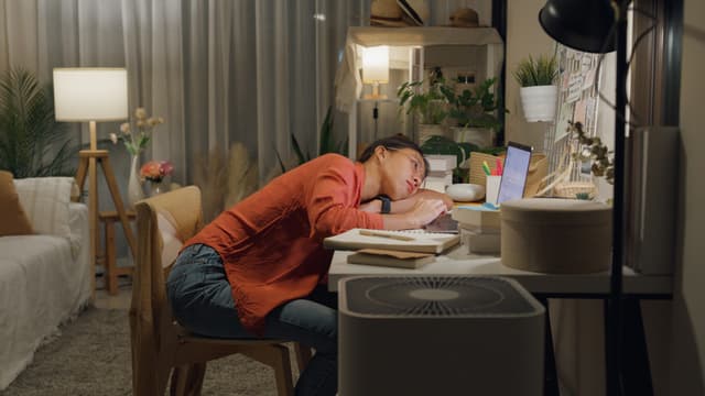 Burnout Syndrome Explained: Symptoms, Causes, Testing & Treatment Guide